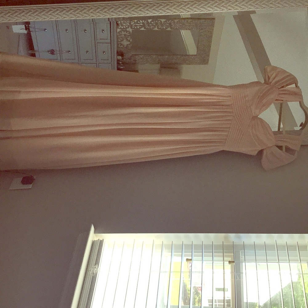 Lulus beautiful dress